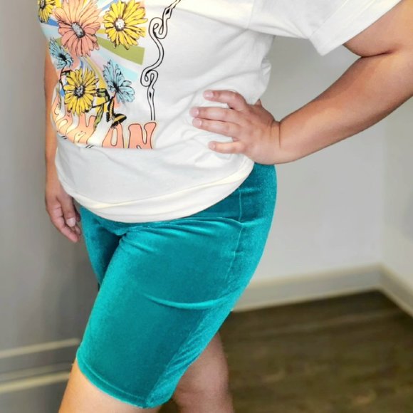 Sale💥Turquoise Velvet Biker Shorts - Picture 1 of 2